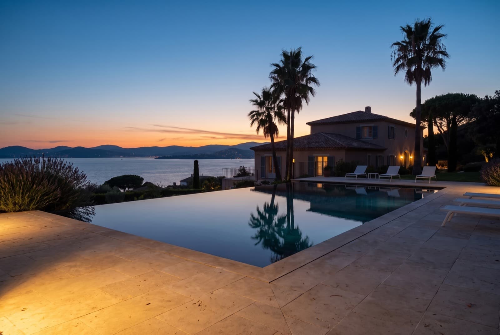 Piscine de Saint-Tropez — vue 3